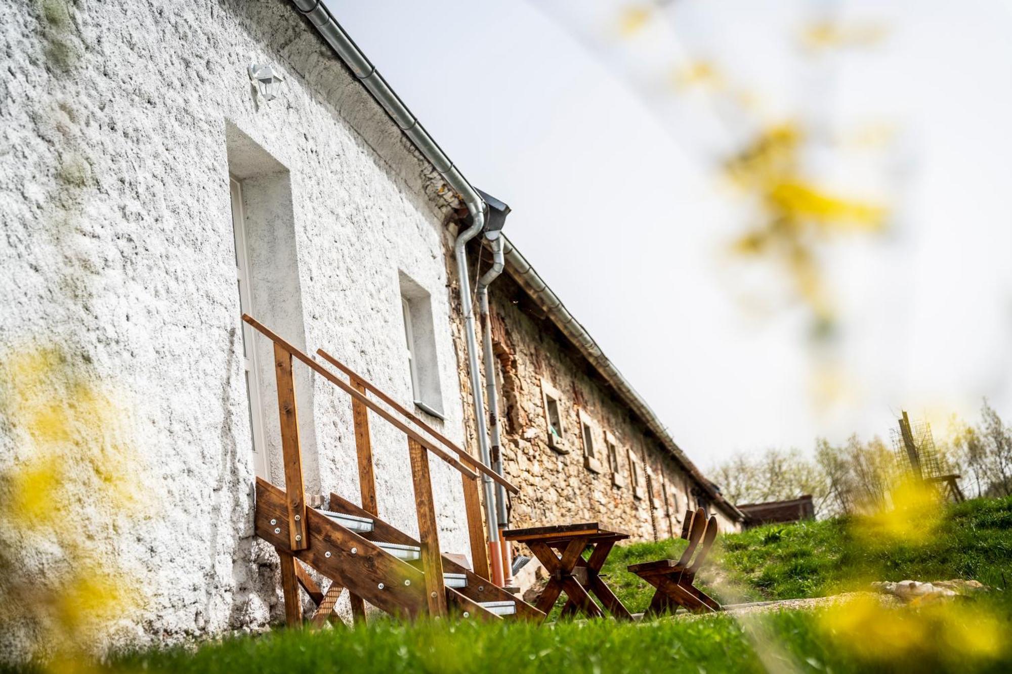 Dvur Dolenec Apartmán *
